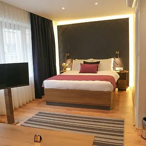 the-roomy-sisli.istanbul-turkeyhotels.com/