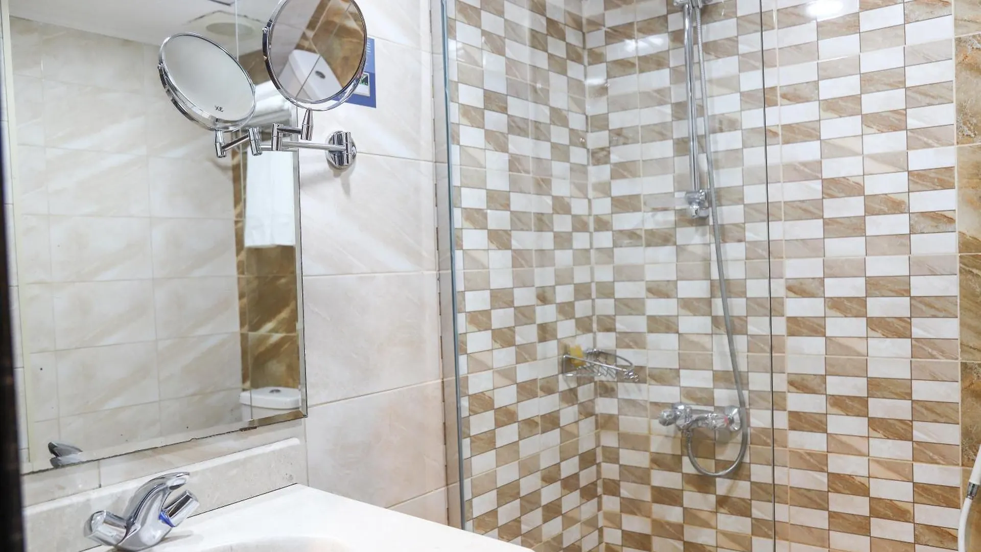 Abraj Al Tayseer Tuwa Hotel La Mecque